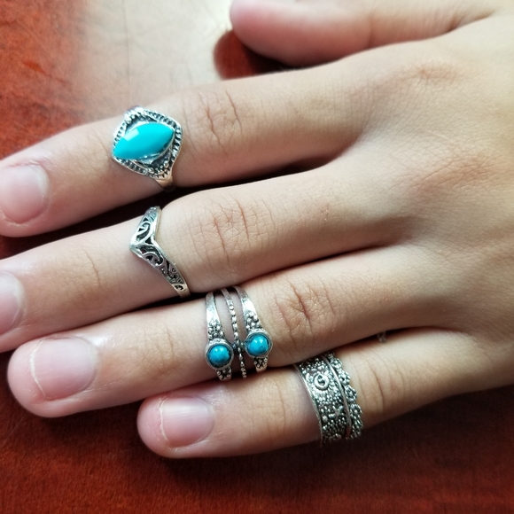 Jewelry - NEW! 6 piece boho ring bundle